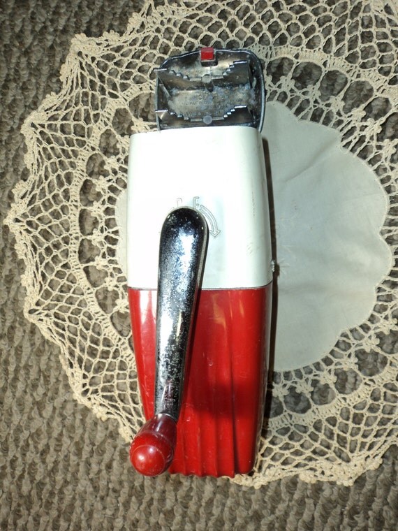 Vintage 1950s ICE O MATIC ice crusher by BuySupermommaloha