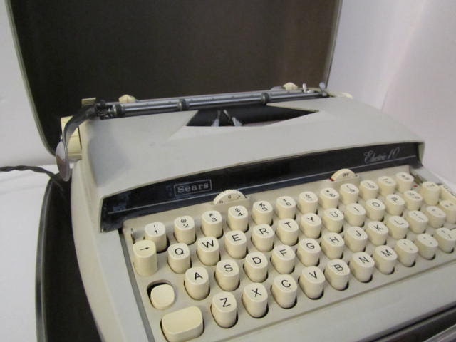 Vintage typewriter Sears typewriter Electric by KarensChicNShabby