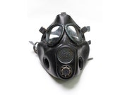 Vintage Commander Luxury Black Gas Mask Soviet Unused USSR Collectible Steampunk Goth mask with accessories, canvas bag, Halloween ohtteam - RaffaelloVintage