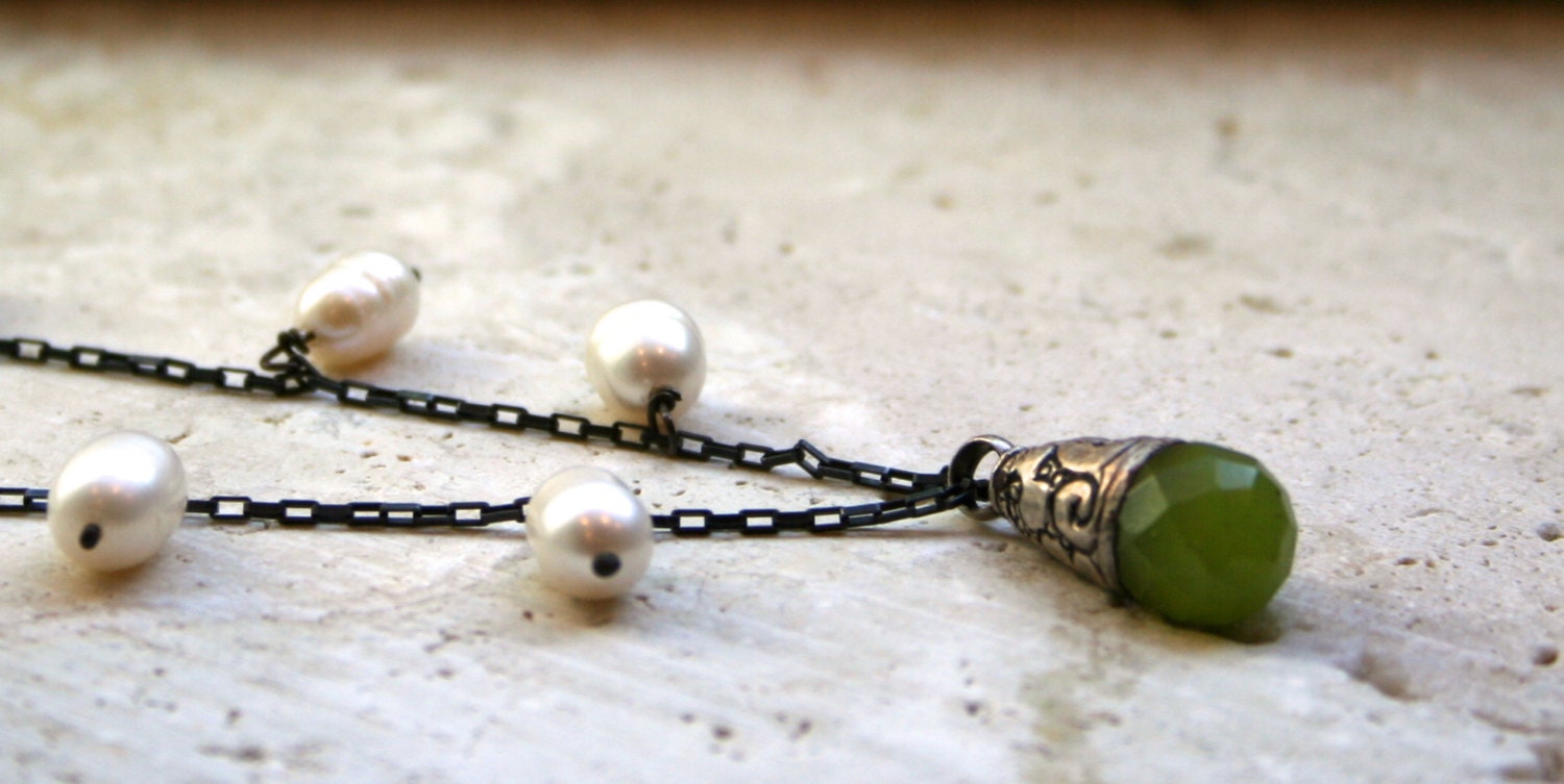 Green Quartz Necklace / Earthy Rustic Necklace / Chain Necklace / Freshwater Pearl Necklace / Pendant Necklace - MissieRabdau