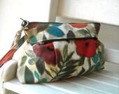 Pretty Poppies in Red - Square Zipper Pouch with Clip