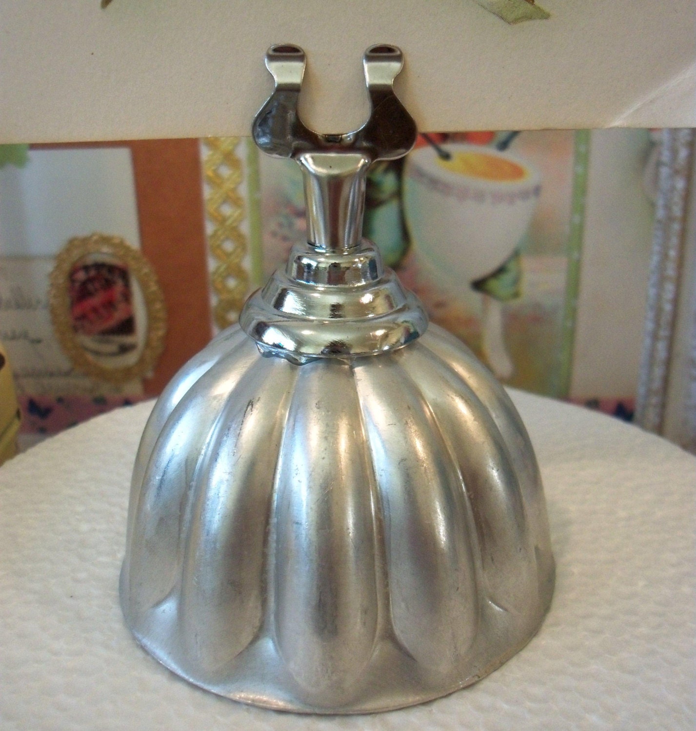 Photo-Memo Holder / Made from Vintage Metal Mold / Perfect for Displaying Photographs, Table Cards, Recipes, Greeting Cards and Postcards