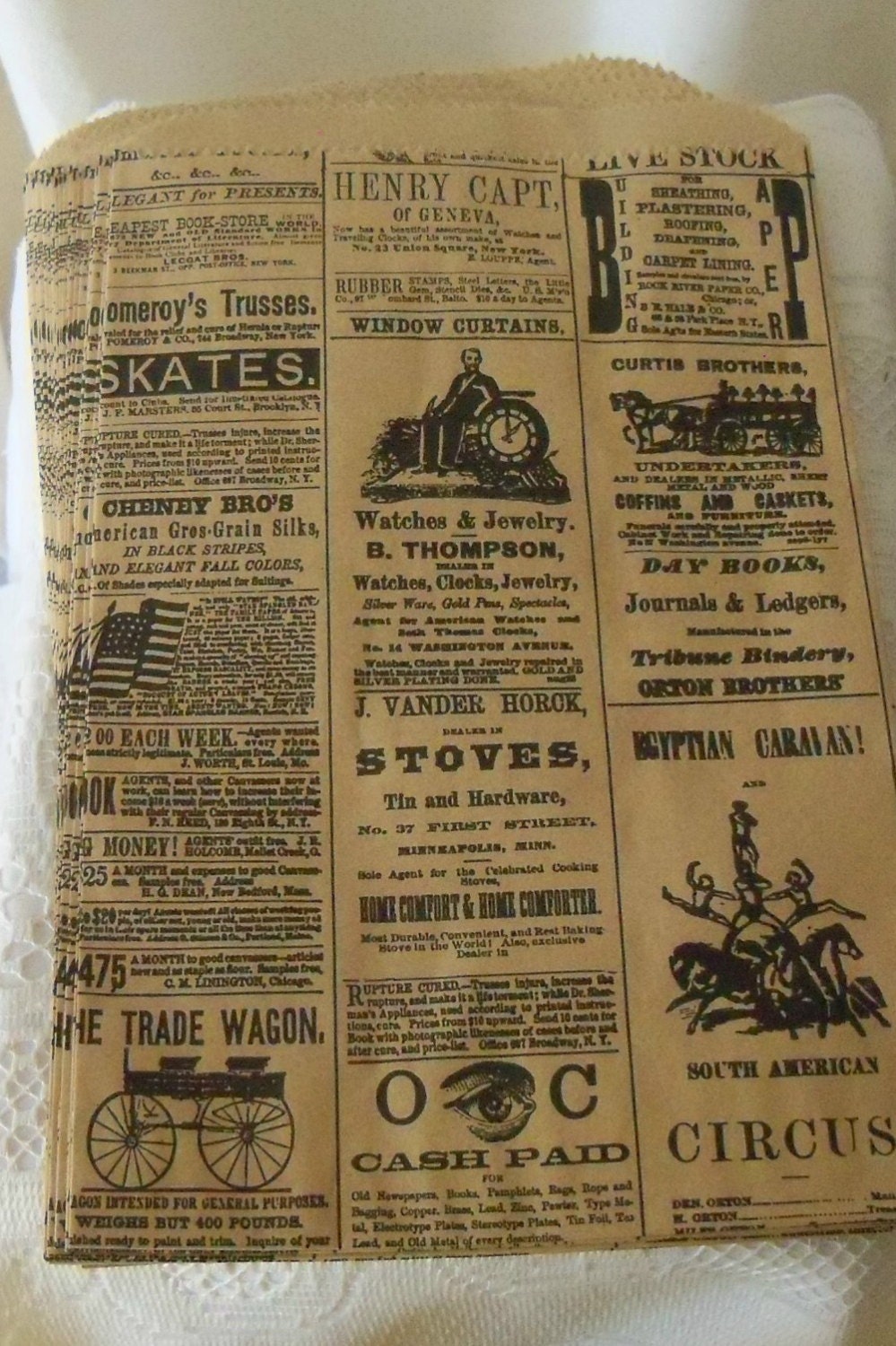 Items similar to 25 Vintage Newsprint Newspaper Brown Paper Kraft Bags. on Etsy