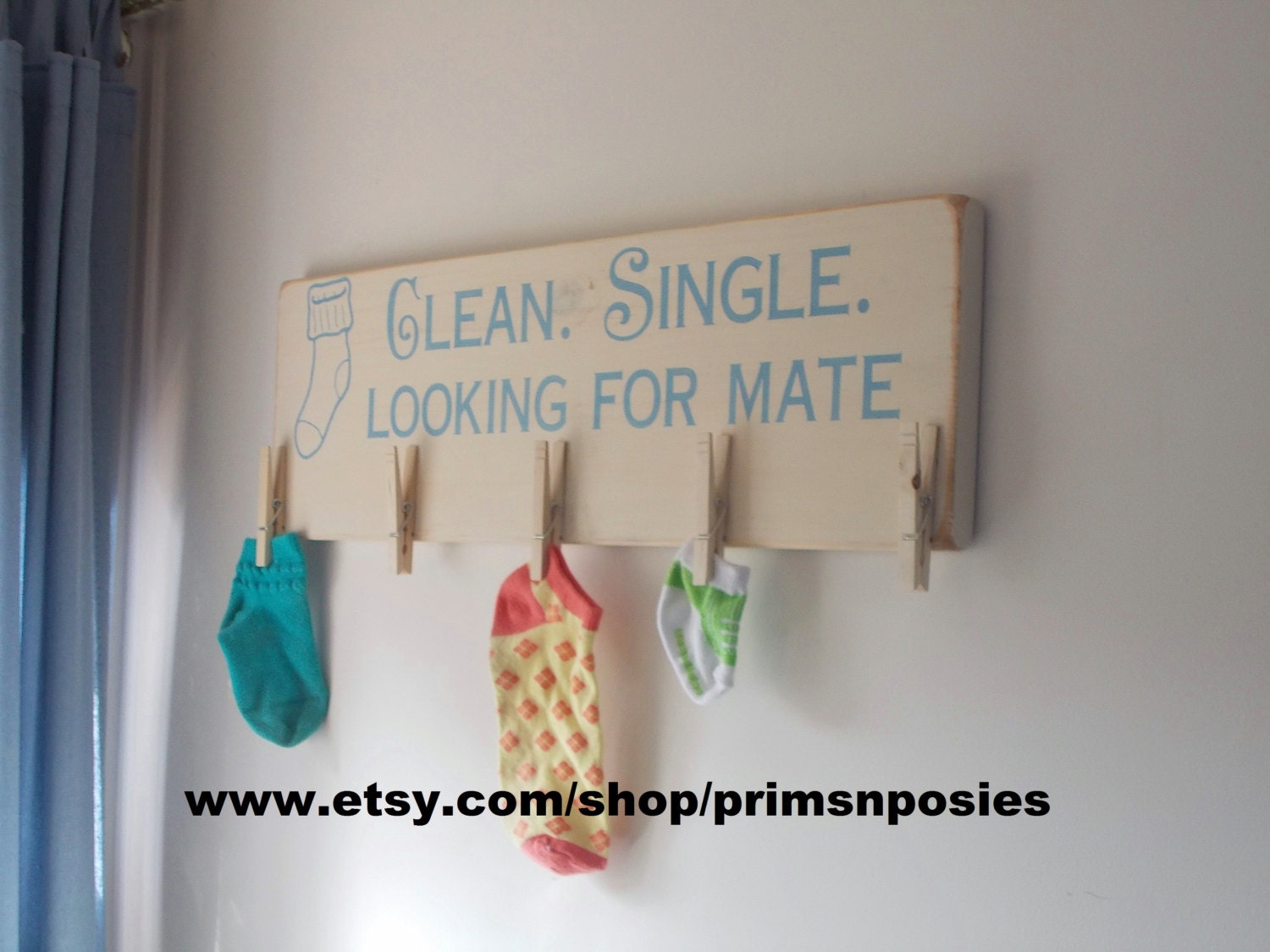 Clean Single Looking For Mate Laundry Lost Socks Sign