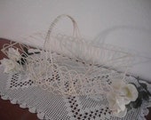 White Wedding Basket Ornate Centerpiece Decoration Shabby Chic Metal Wire Rustic Beach Cottage French Country Farmhouse Home Decor