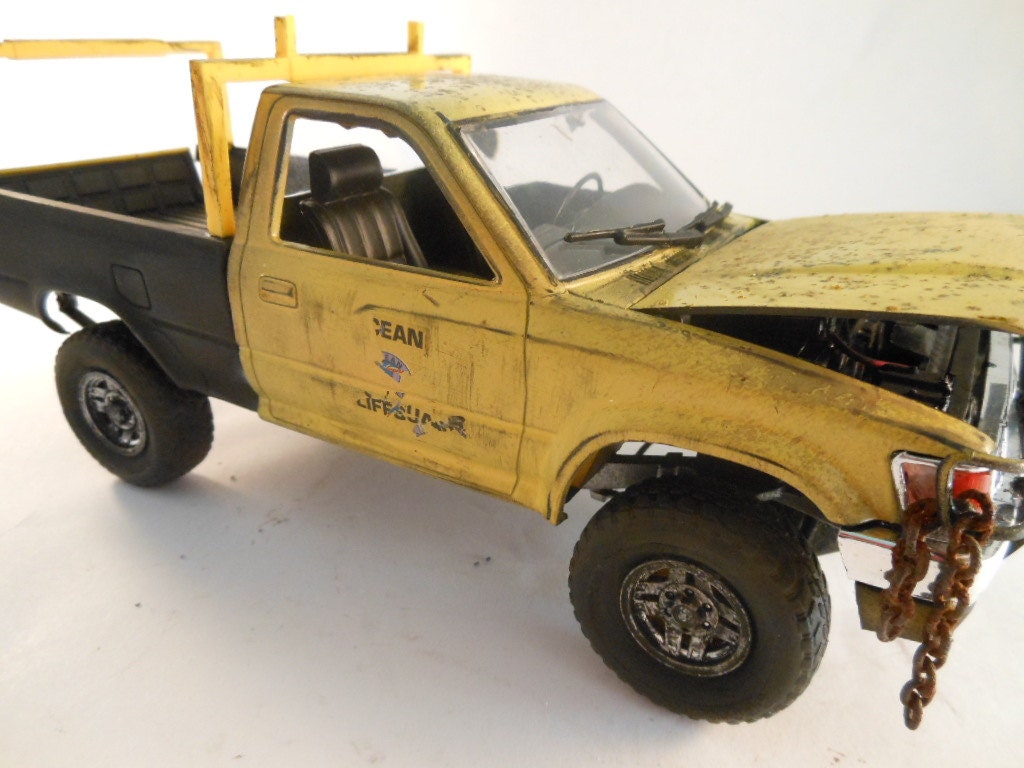 scale model toyota truck #2