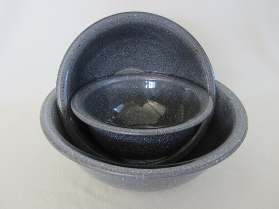 Pyrex Speckled Granite Nesting Bowls by TheEverlastingGarden