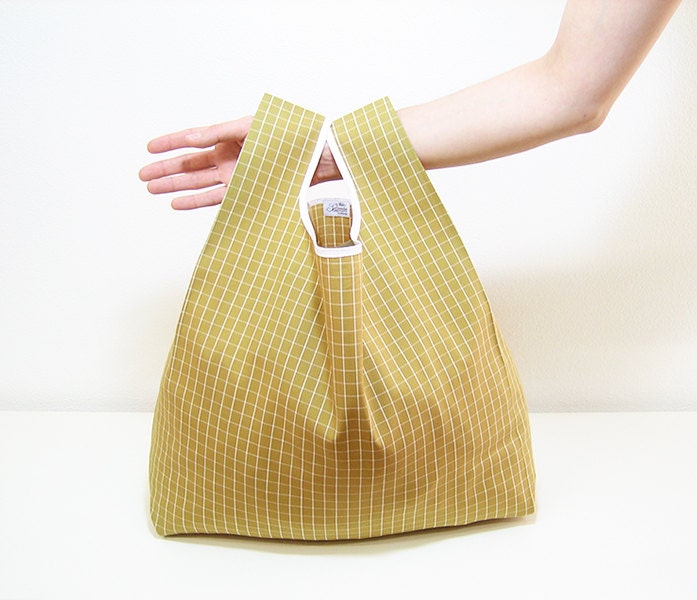 Mustard shopping bag handmade with squares cloth tot bag fold into a triangle and edged in white ribbon country style - AtelierSettembre