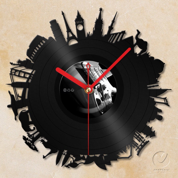 Unusual Clocks Around The World GuriaCriativa