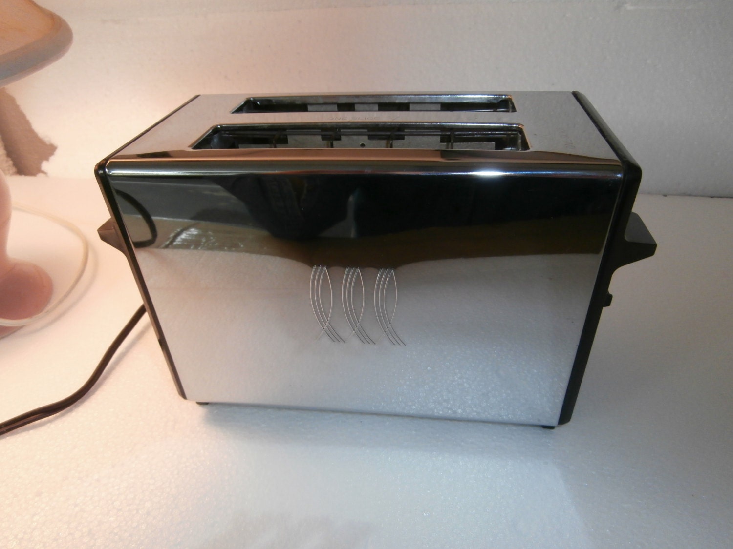 REDUCED Vintage Toastmaster Toaster 2 slice by DavidsTreasures