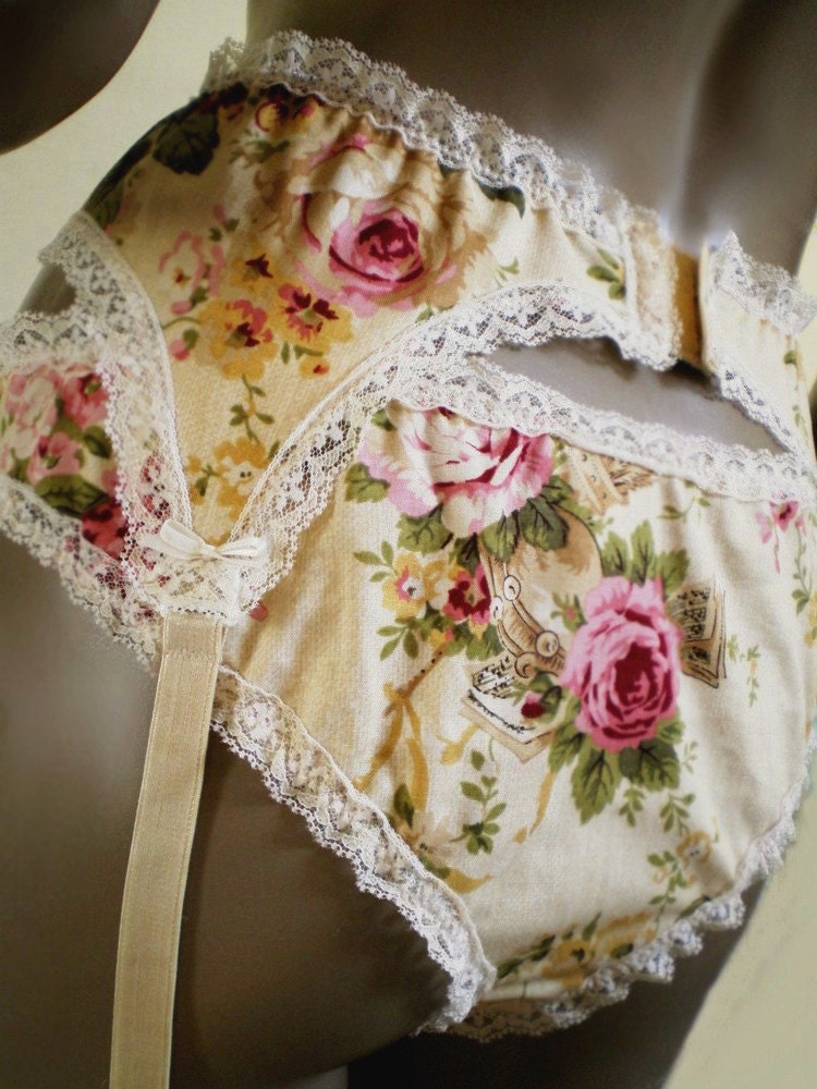 Shabby Rose Vintage Style Garter Belt Light Tan Chintz by Swoon