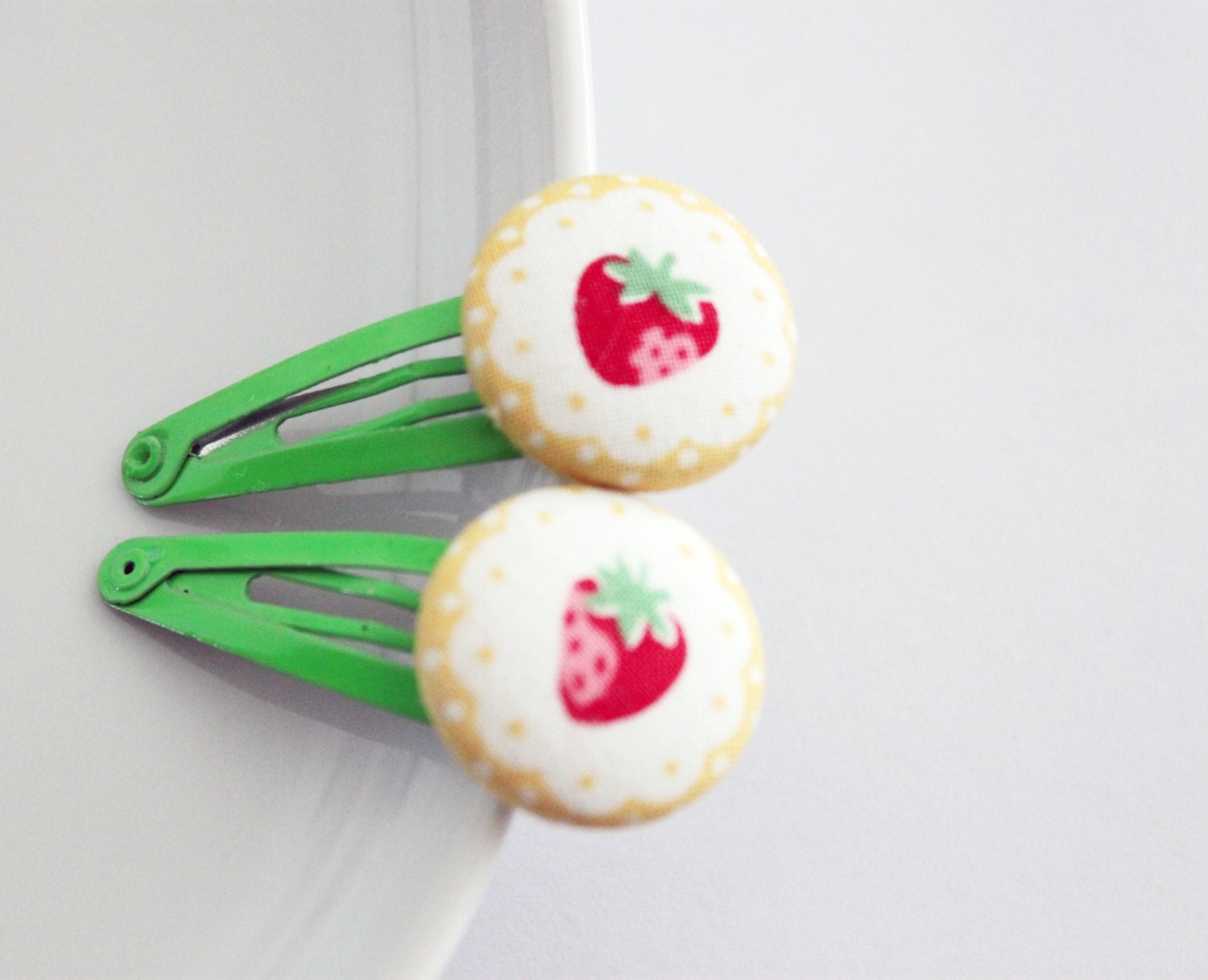 Strawberry cup cake girl fashion snap clips, hair accessories. Hair barrettes. Set of 2. Gentle wear.