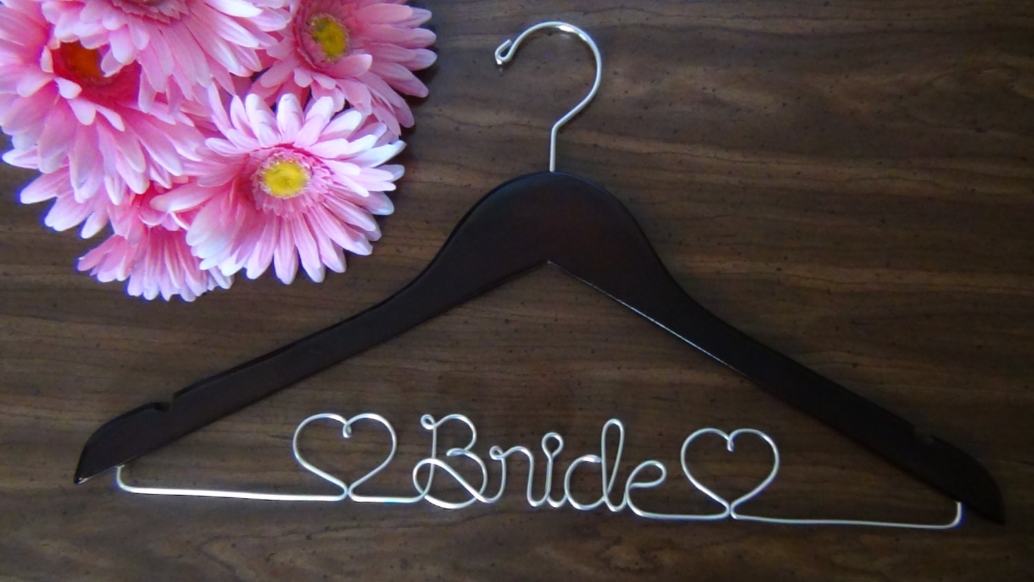 Personalized Keepsake Hanger, Custom Made Bridal Hangers, Bridal Shower Gift idea, Wedding Hangers with Names, Wedding Photo Props