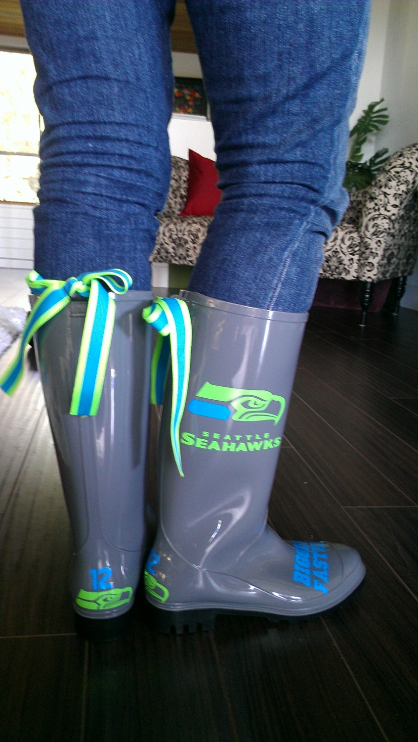 Women shoes online. Where to buy cheap rain boots