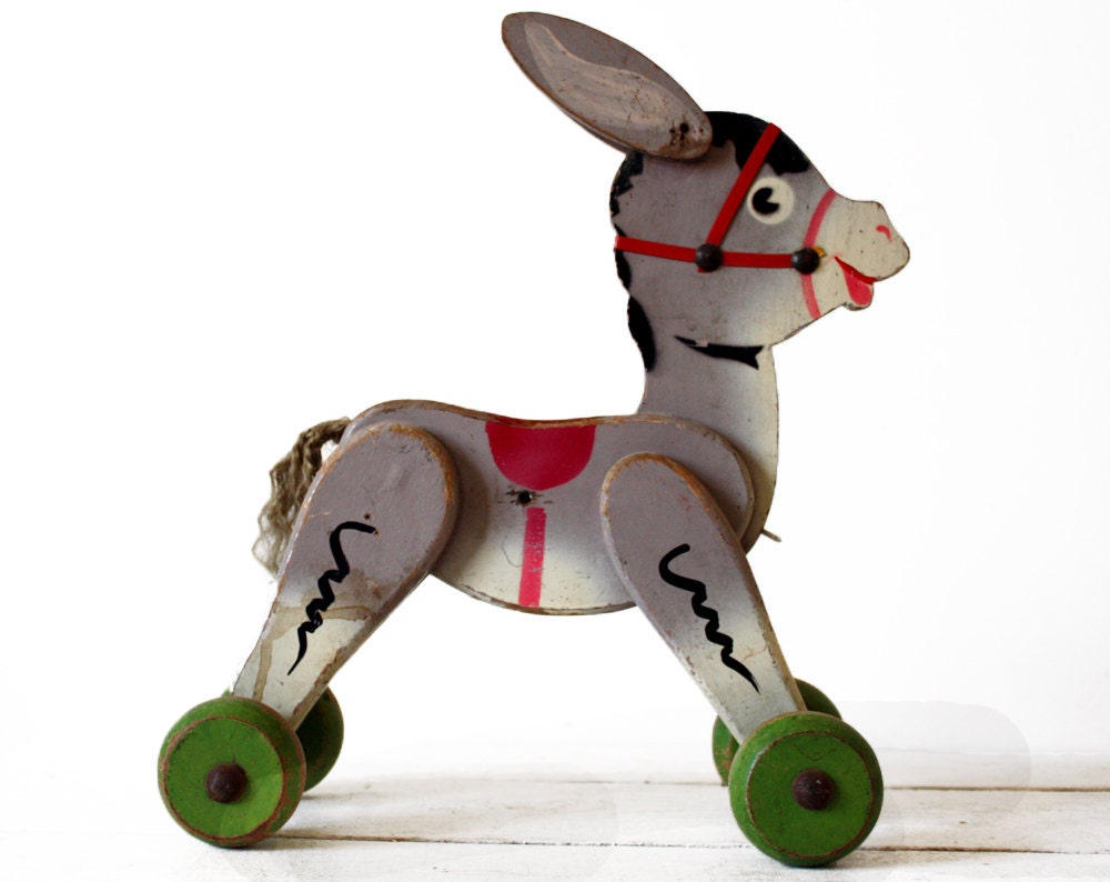 Lovely VINTAGE FRENCH wooden DONKEY Pull Toy 1950 - uneviedeboheme