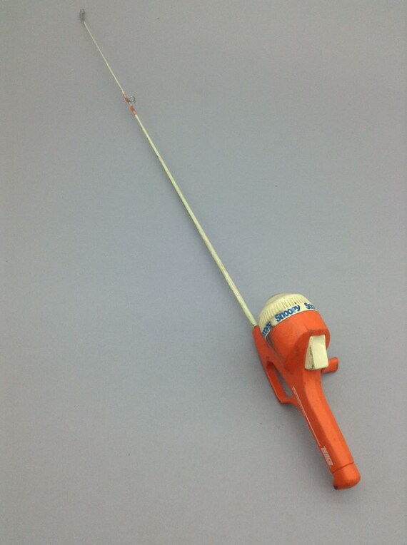 Items similar to Vintage Zebco Childrens Snoopy Fishing Rod on Etsy