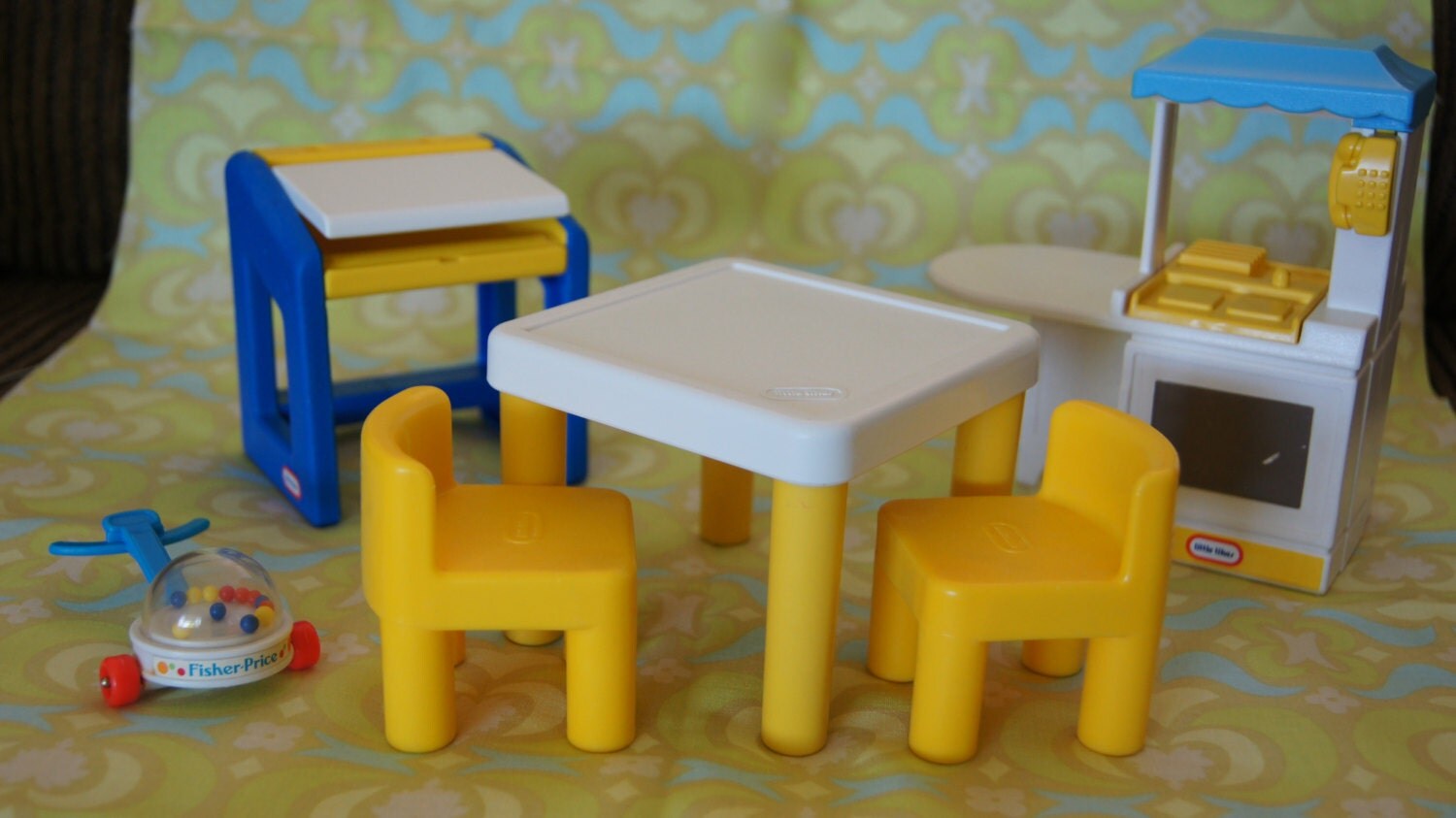 Items similar to Little Tikes Original Dollhouse Furniture Set and Mini