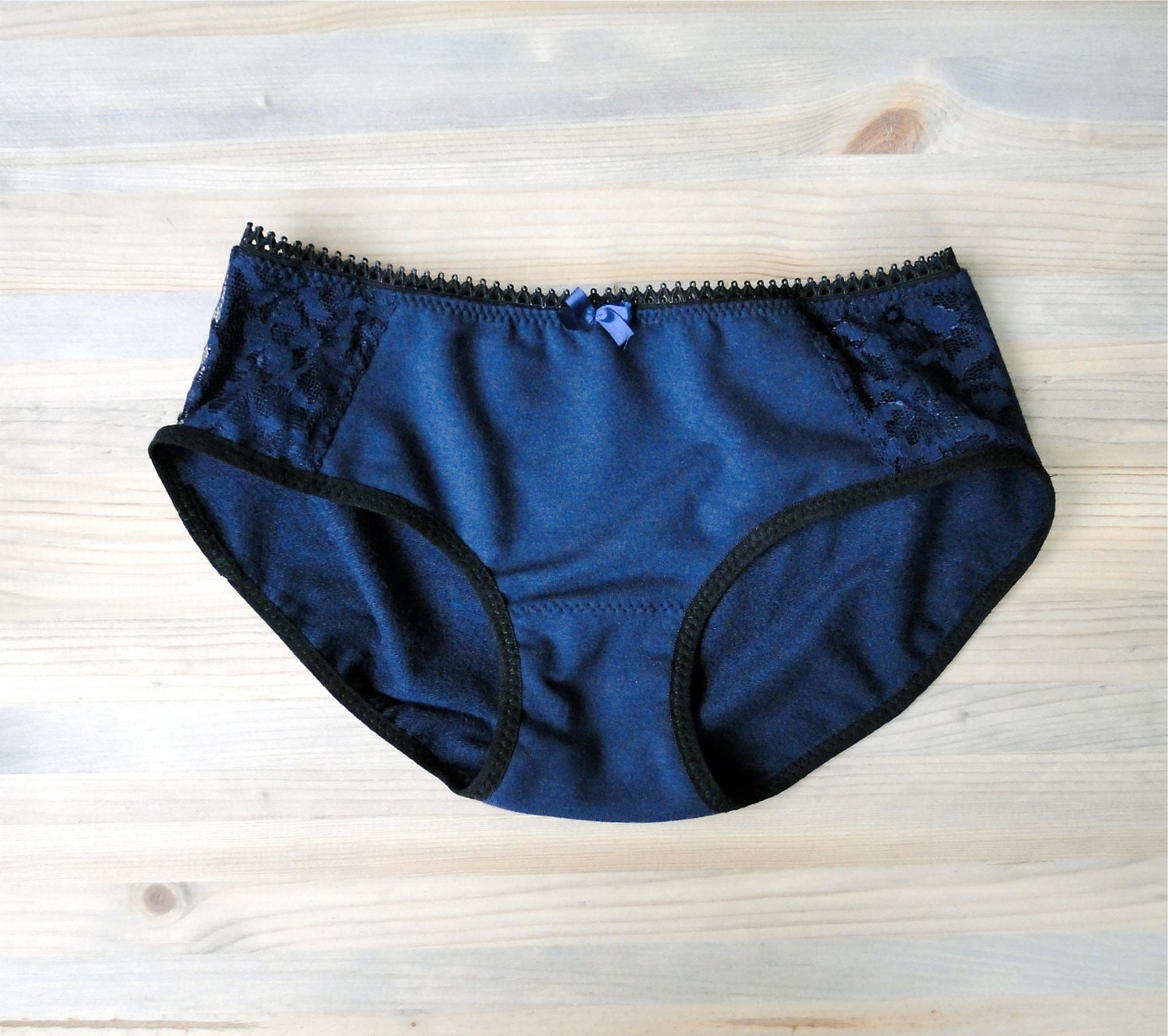 Organic cotton hipster panties - organic womens underwear - navy blue lace undergarment - romantic lingerie - econica