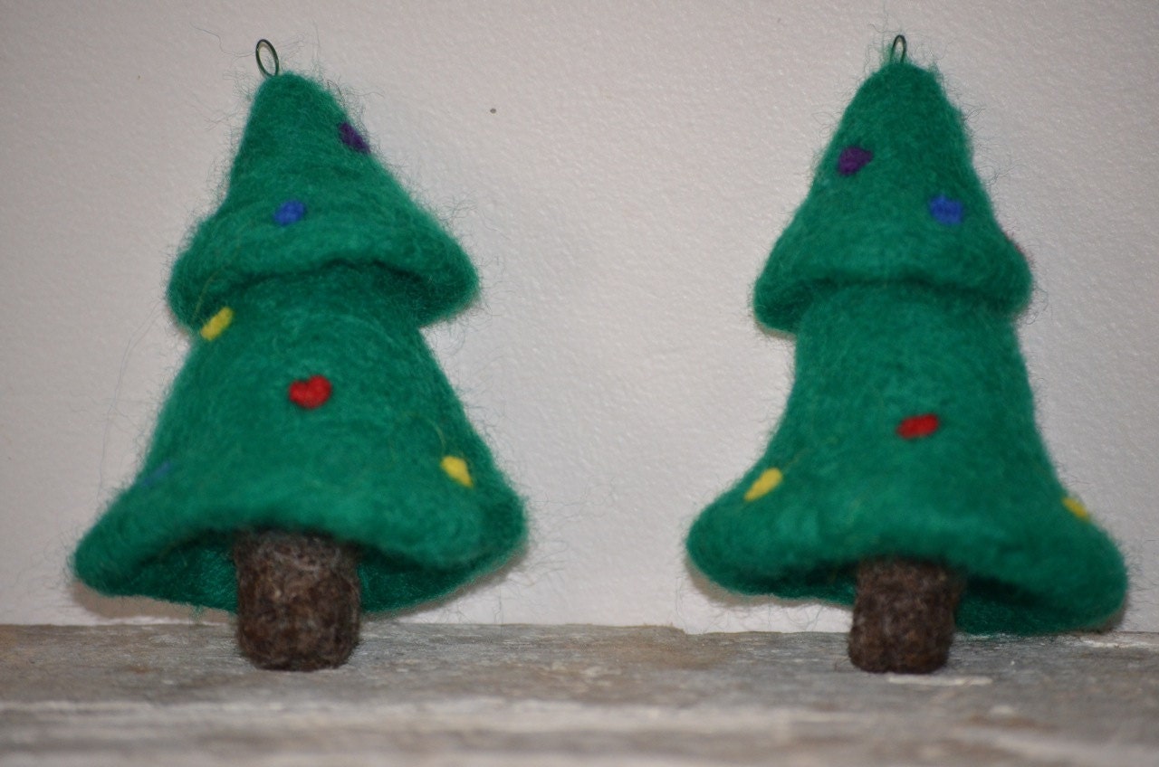Felted Christmas Tree Ornament - TwiceNicePurses