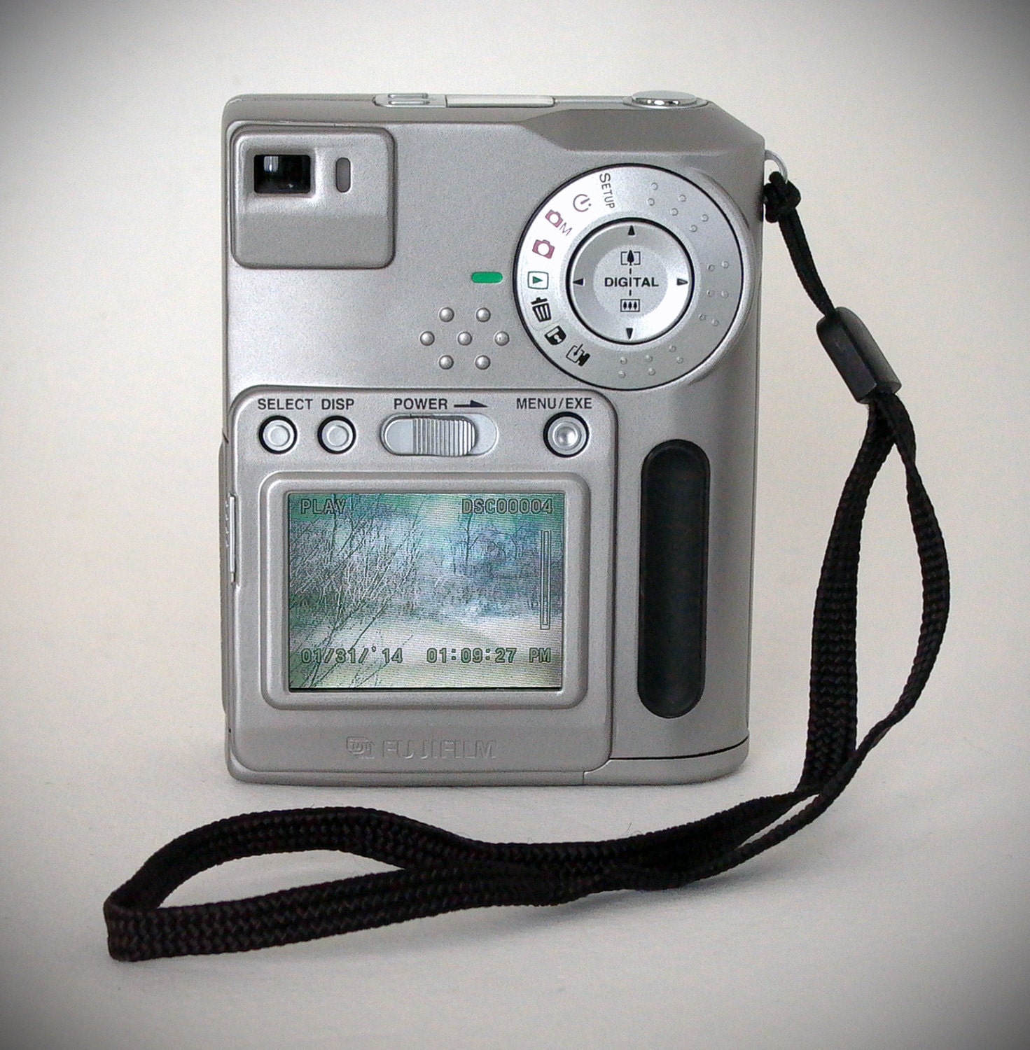 Digital camera. vintage FujiFilm MX700 1.5 MP very by amightygood