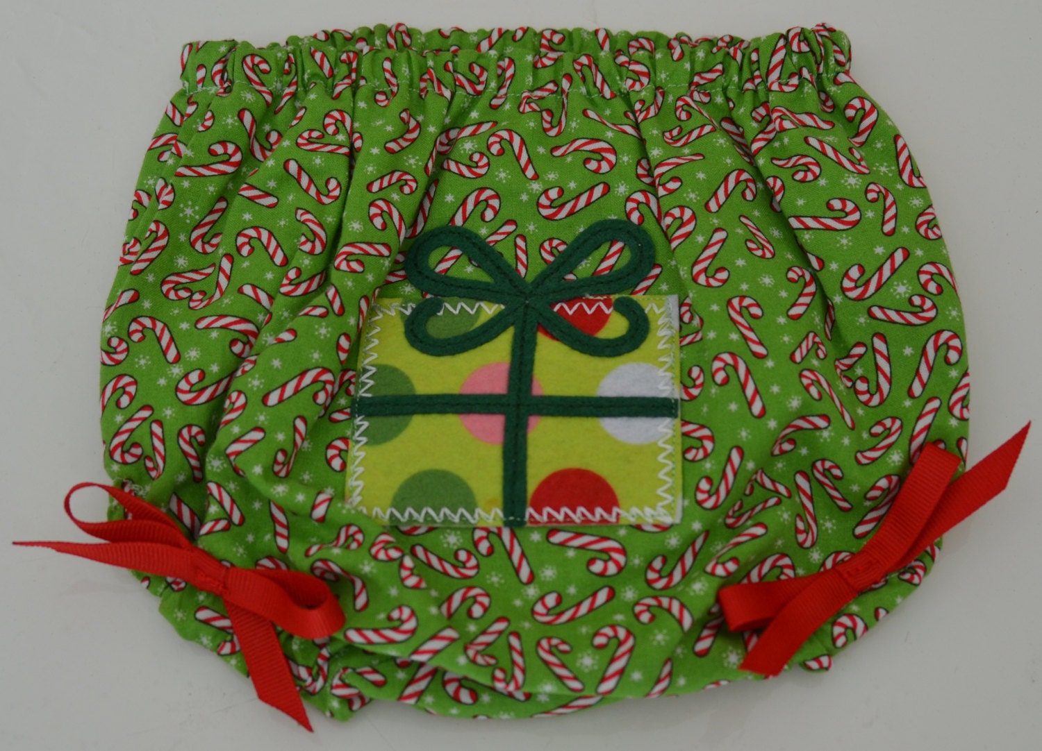 Christmas Diaper Cover with Gift Applique - Debsflorals