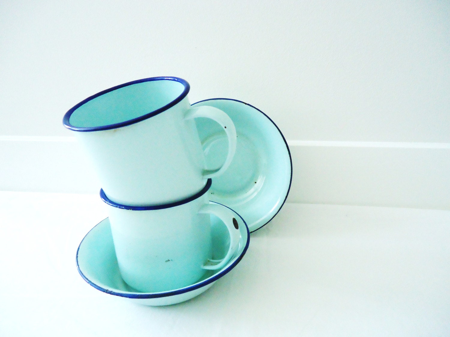 Vintage Baby Blue Enamel Cups and Bowls - hopscotchmemories