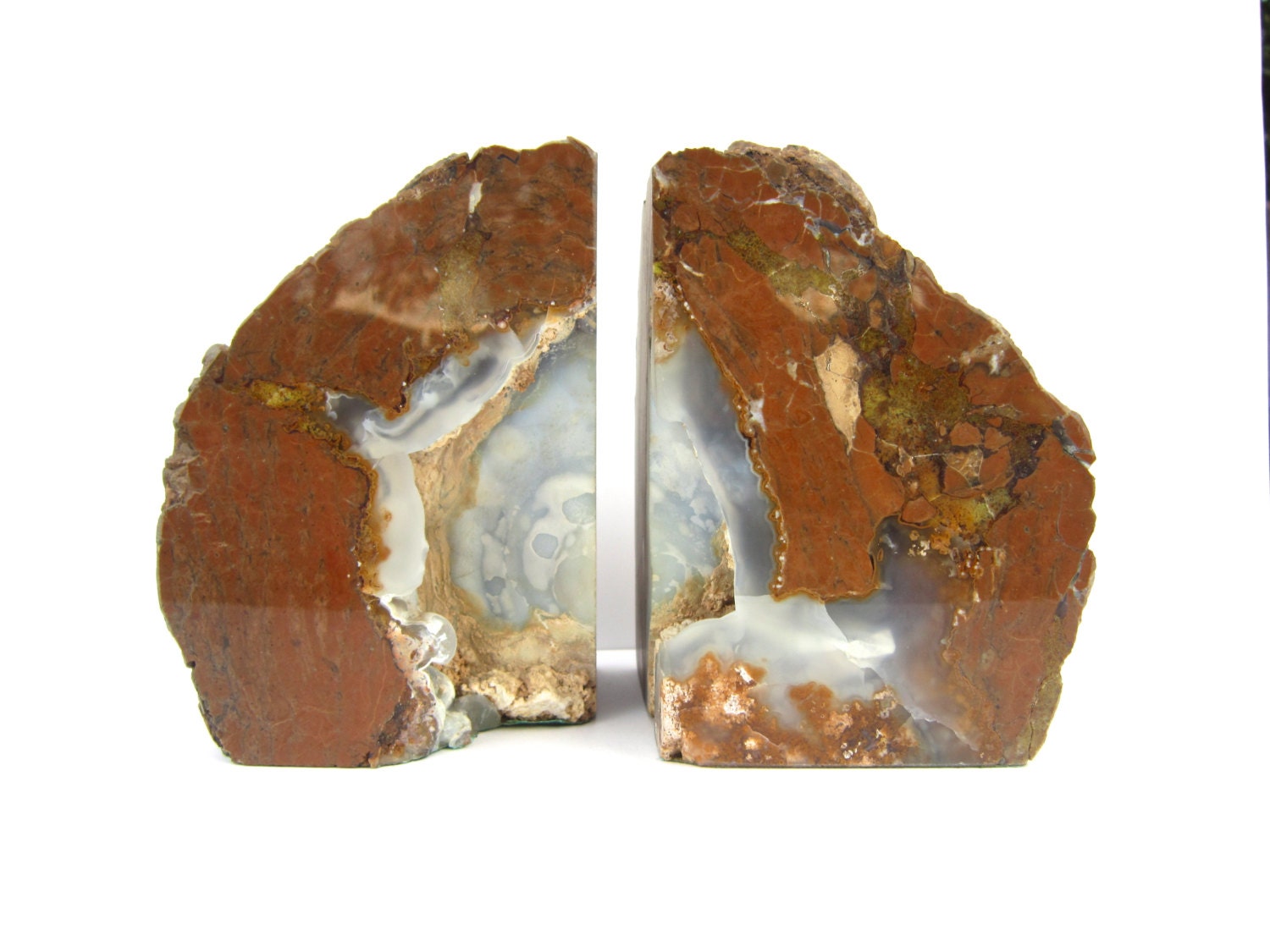Brown Agate Geode Bookends - Mineral specimen bookends - WingedWorld
