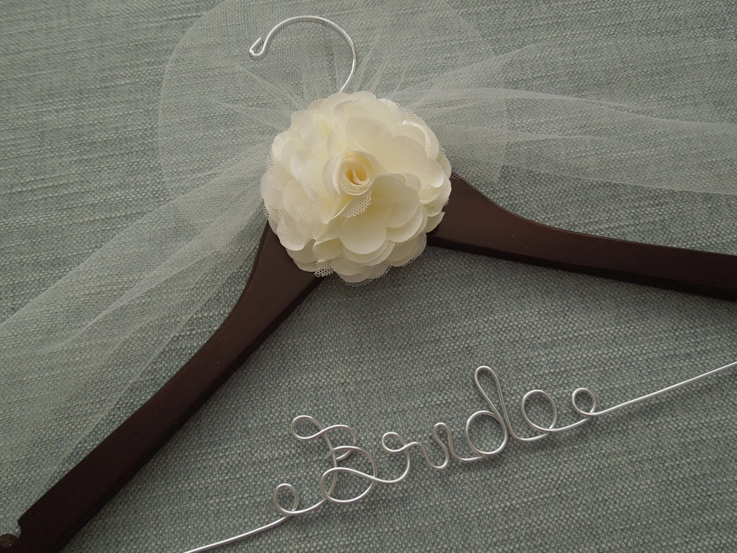 Bridal Hanger with IVORY Peony Flower, Wedding Dress Hanger, Bridal Hanger, Engagement Gift, Bridal Hanger, Wedding Dress Hanger