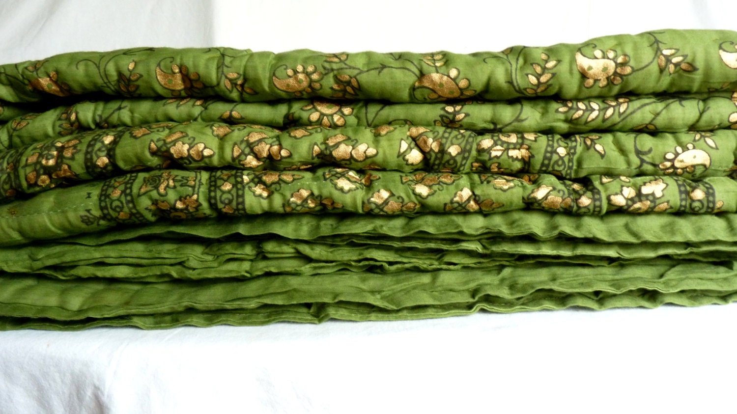FLASH SALE Moss Green Queen Comforter Quilt by LiveLoveSmile