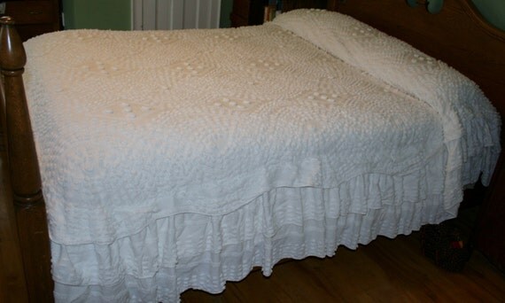 Vintage White Chenille Bedspread Queen by RedeemingVintage on Etsy