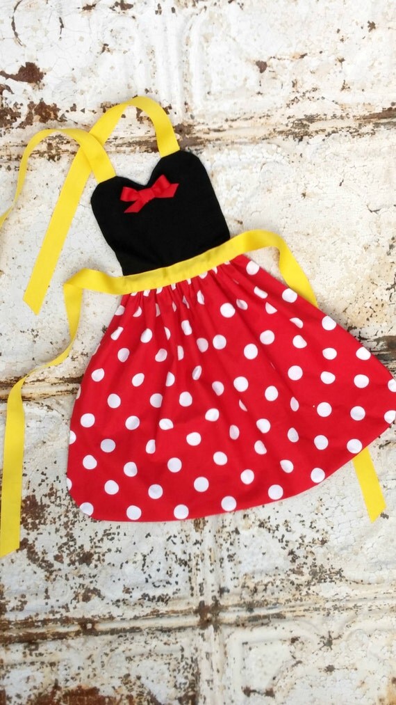 MINNIE MOUSE Sewing PATTERN. Disney by QueenElizabethAprons