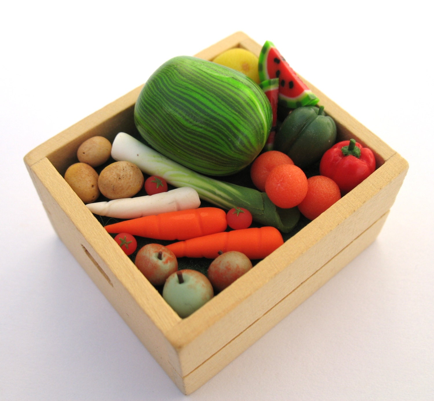 Dollhouse Miniature Fruit and Vegetable Crate by littletimewasters