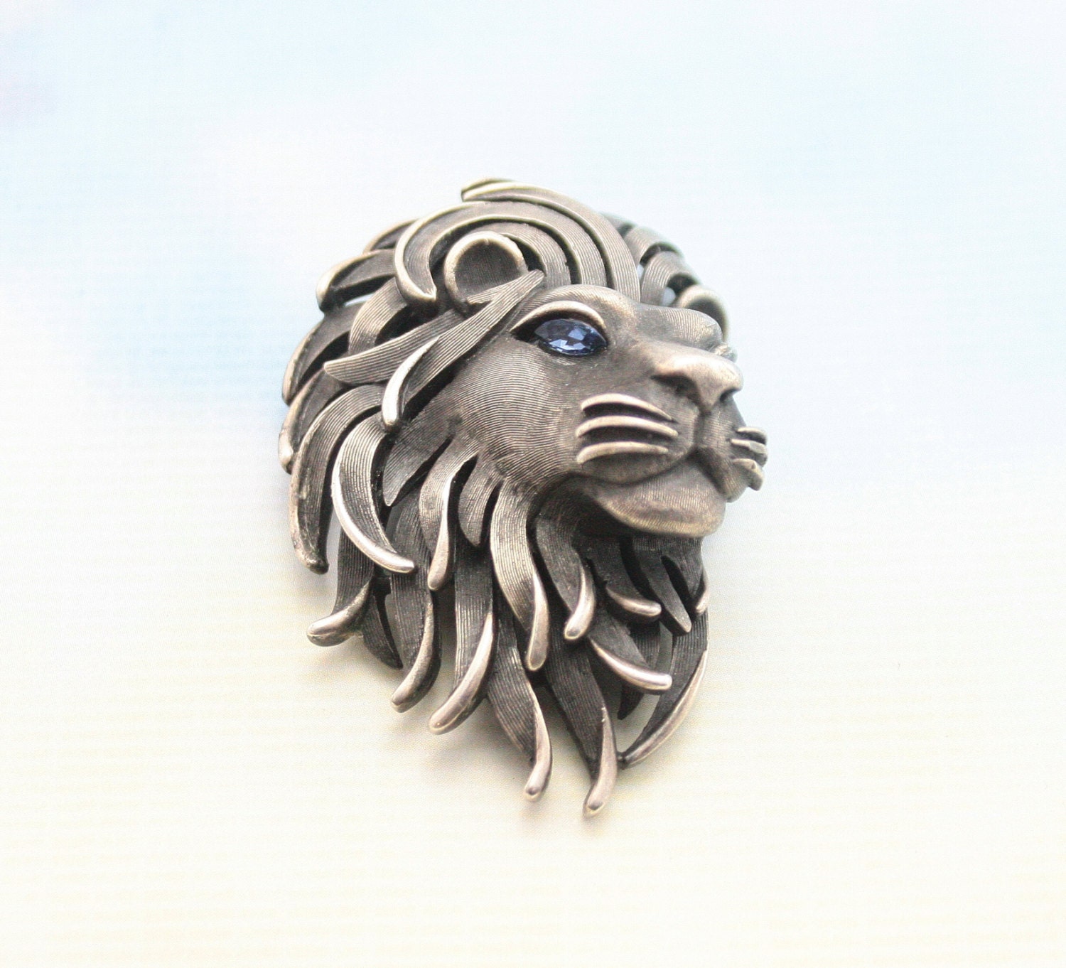 Majestic Trifari Lion Brooch - DotStitch