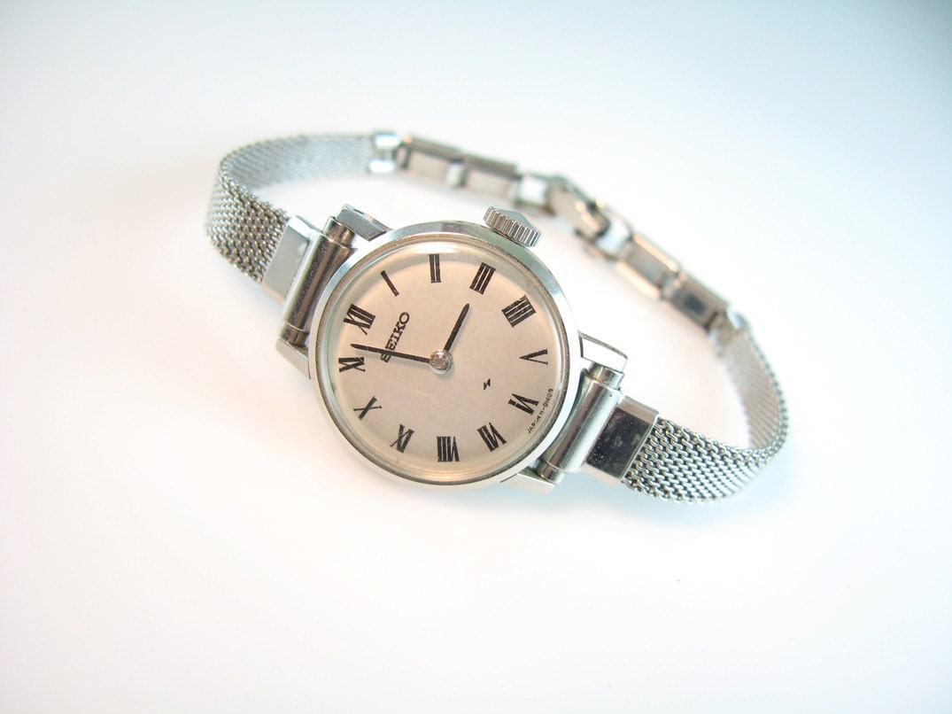 Seiko Ladies Wrist Watch Wind Up Stainless Mesh by bohemiantrading