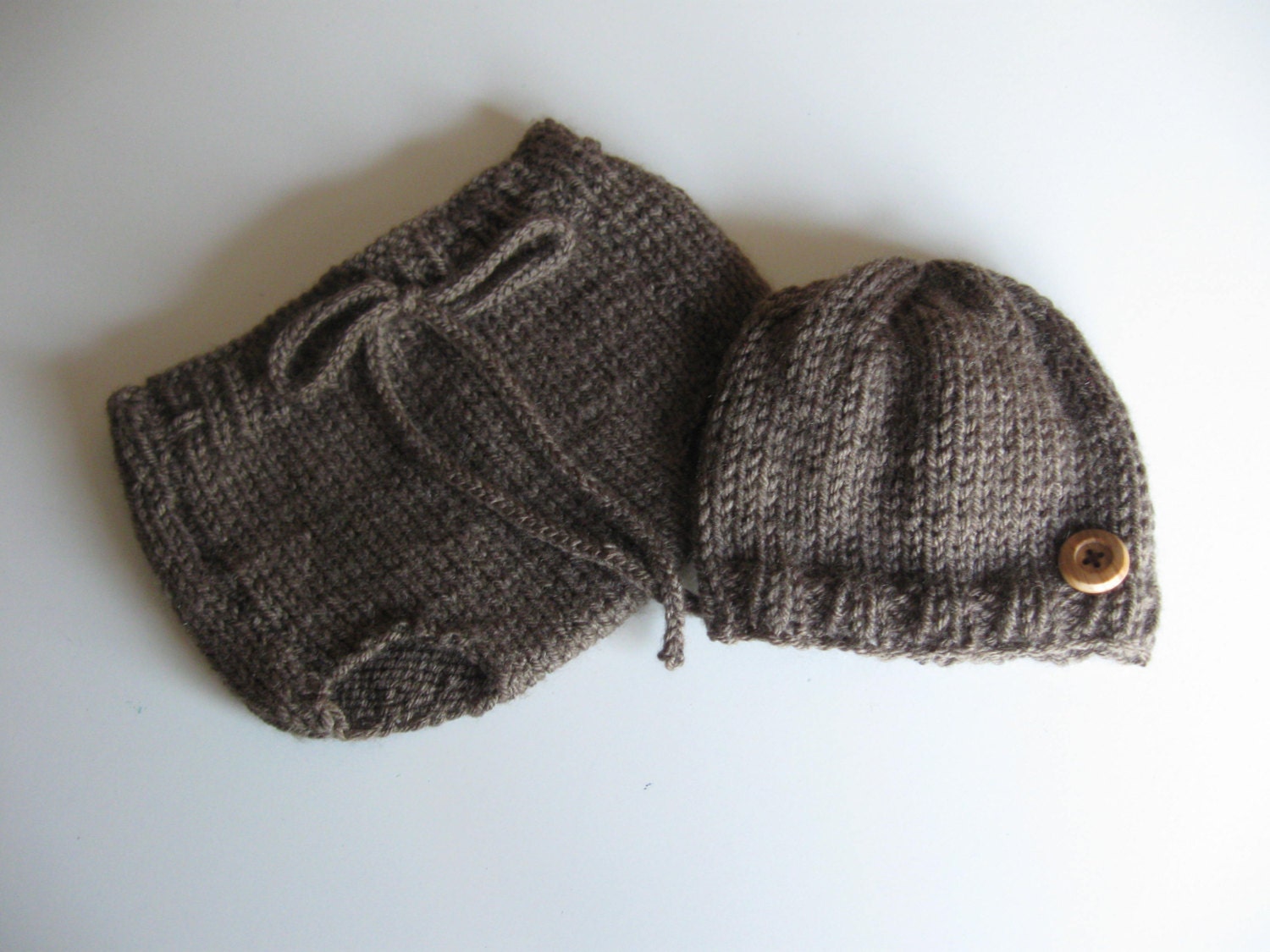 Knitted Autumn Diaper Cover and Hat Set (Size 0-6 Months) - TheRobinsonsHouse