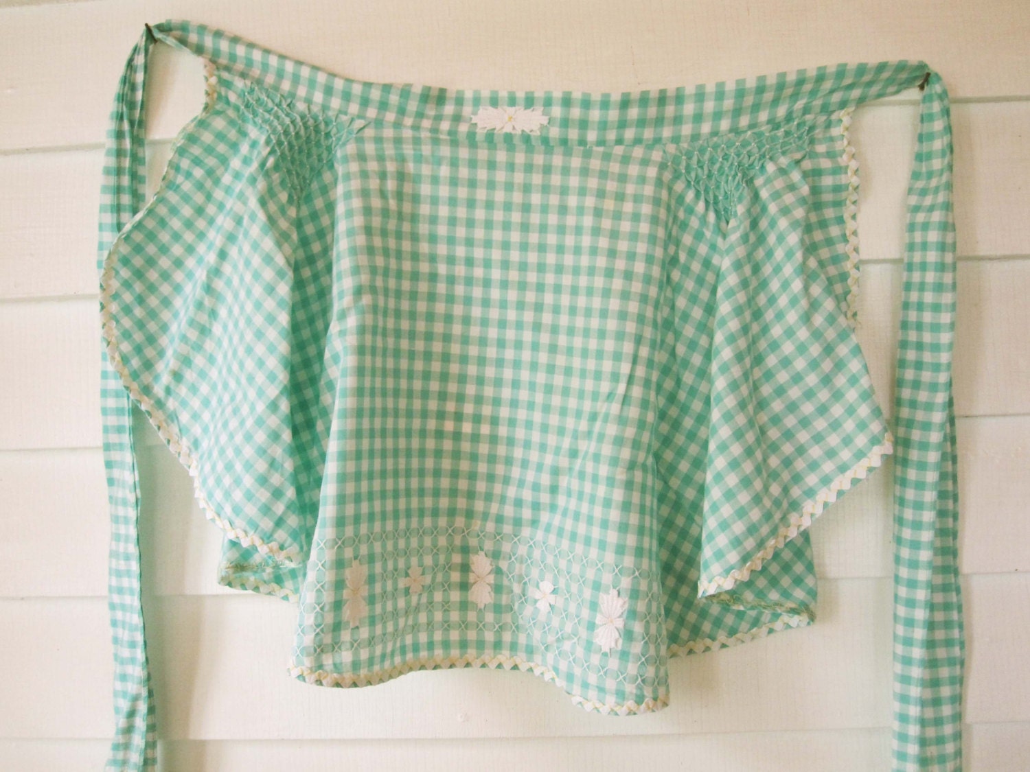 Wow Aqua and White Gingham Apron With White Smocking, Flower Appliques and Light Touches of Yellow Throughout -  Aquamarine, Teal - Kitchen - AllVintageFabrics