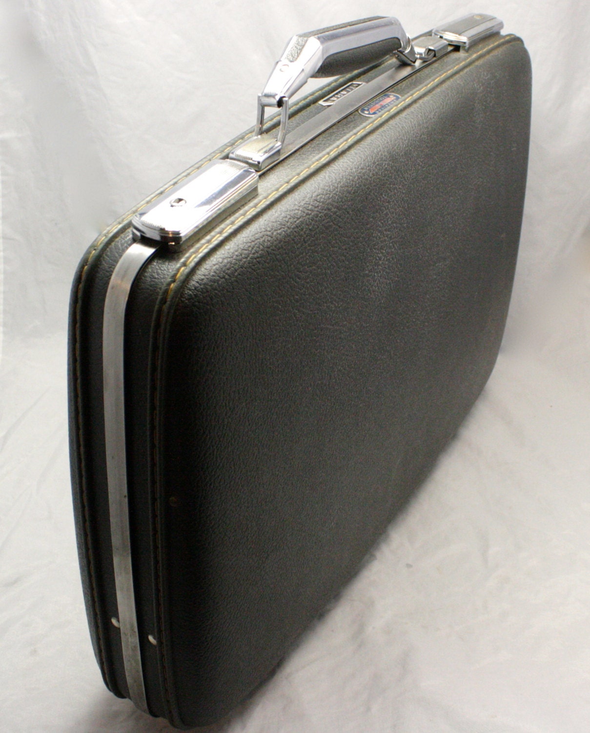 Vintage Slim AMERICAN TOURISTER BRIEFCASE by LuckySevenVintage