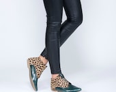 Green shoe with Leopard pattern.  An Ankle high pointy,green shoe, with a cool Leopard patterned leather on the sides. - ImeldaShoes