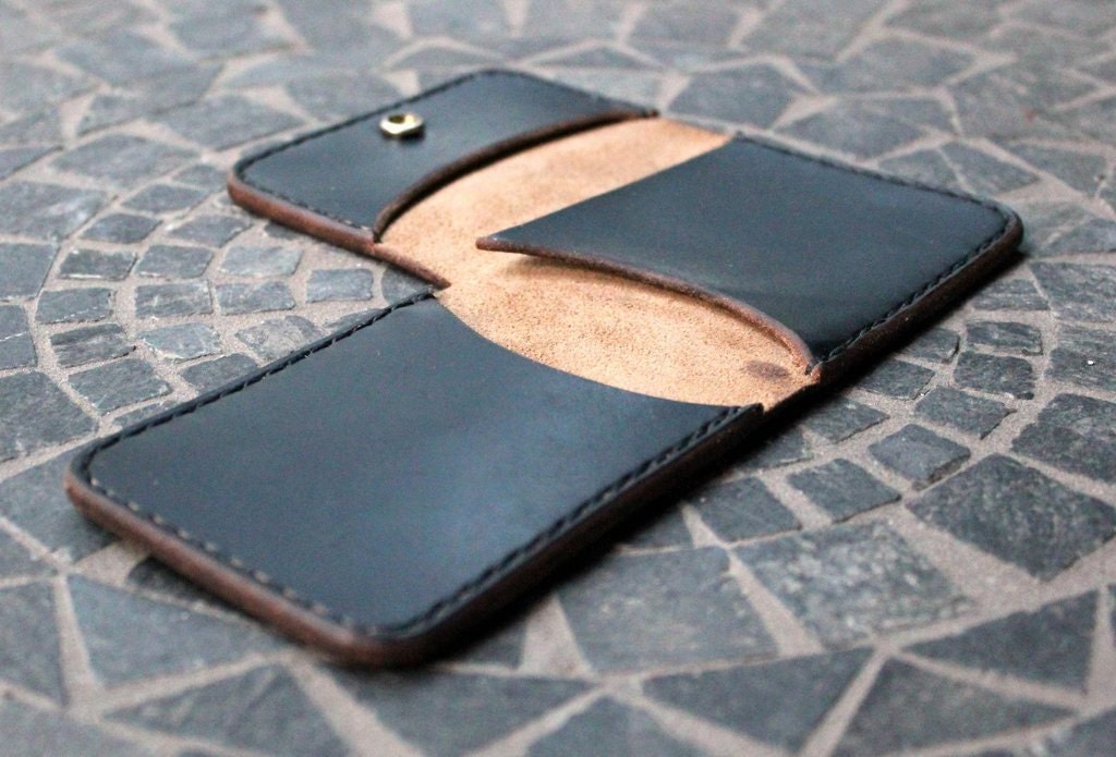 Items similar to Men&#39;s Slim Tri-fold Leather Wallet / Handcrafted / Handstitched / Made in ...