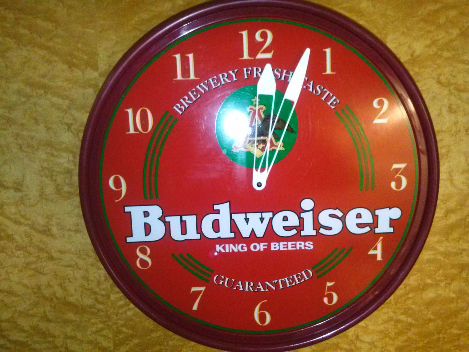 Items similar to Lighted BUDWEISER electric Clock on Etsy