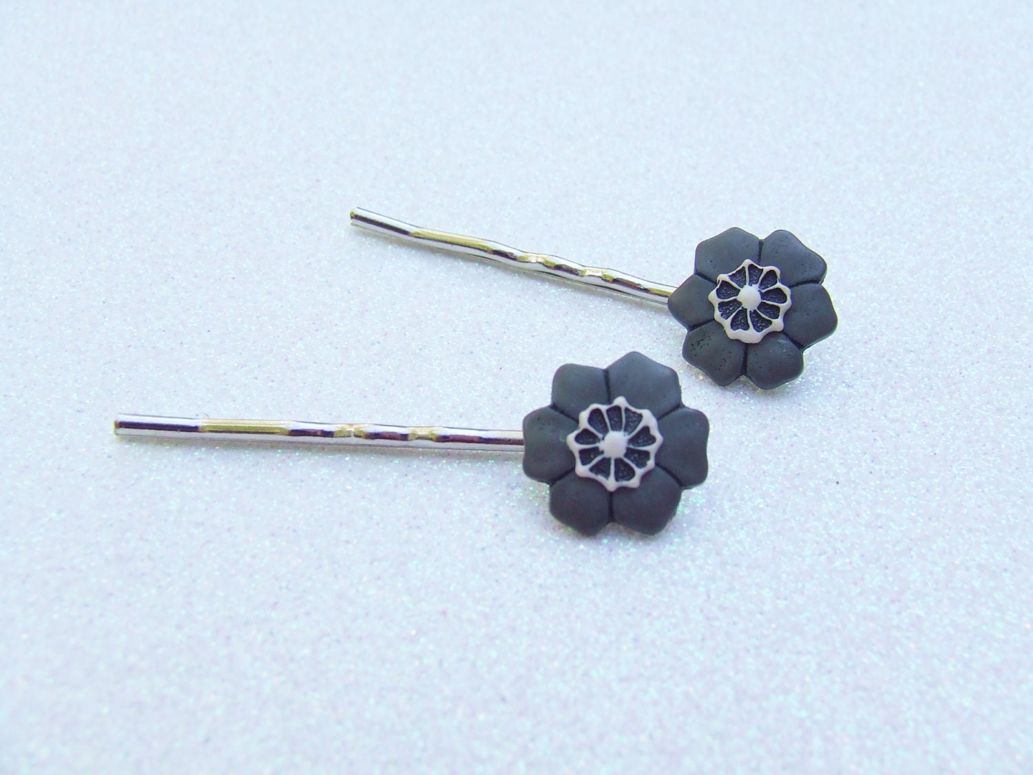 Grey Flower Bobby Pins - Muted Color Flowers - Grey Bridesmaid Gift - Bridesmaid Jewelry - Hair Clip Ons - Hair Accessories - OneUglyUnicorn