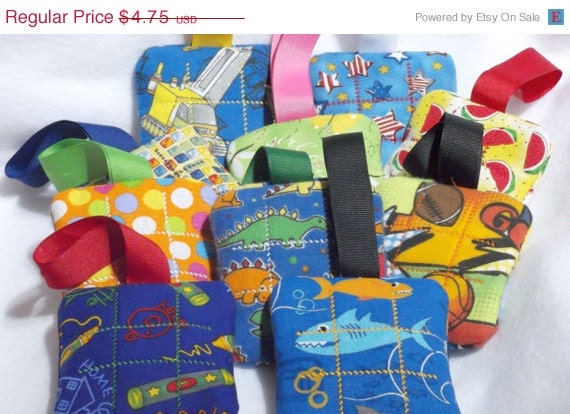 END OF YEAR Wristlet Tic Tac Toe Mat Measures 3 1/2 x 3 1/2 Great Party Favors Quantity discounts Il_570xn