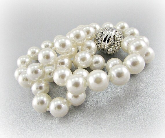 Vintage SWAROVSKI Pearl Choker Necklace Hand by