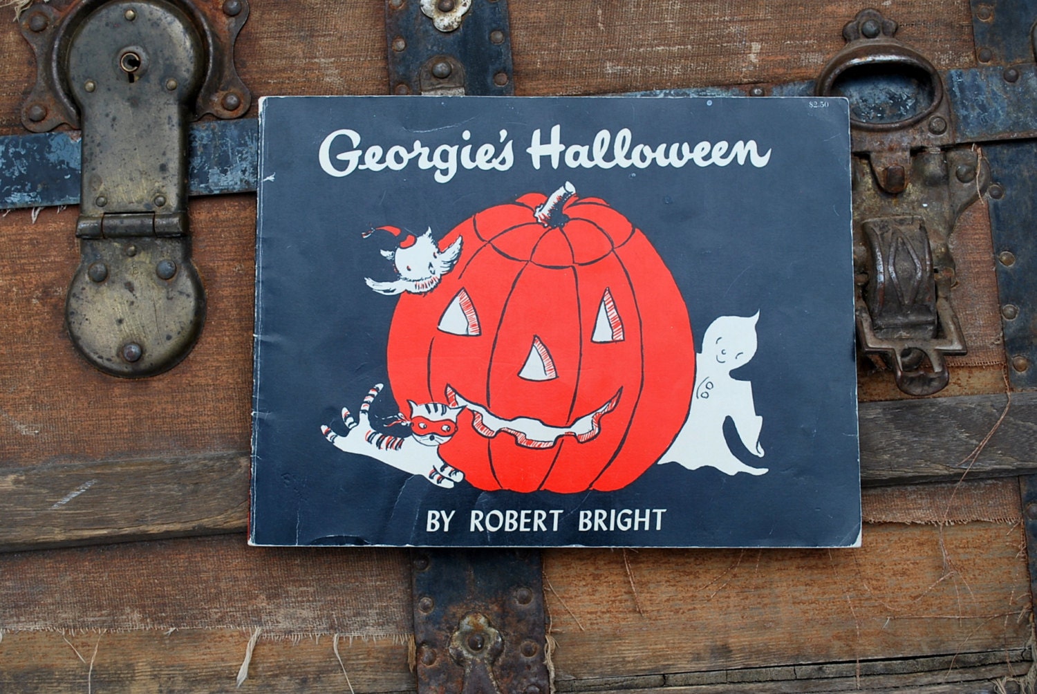 Georgie's Halloween 1958 by Robert Bright, Black, Ghost, Halloween, Orange, Autumn, Fall - vintagetoyshoppe