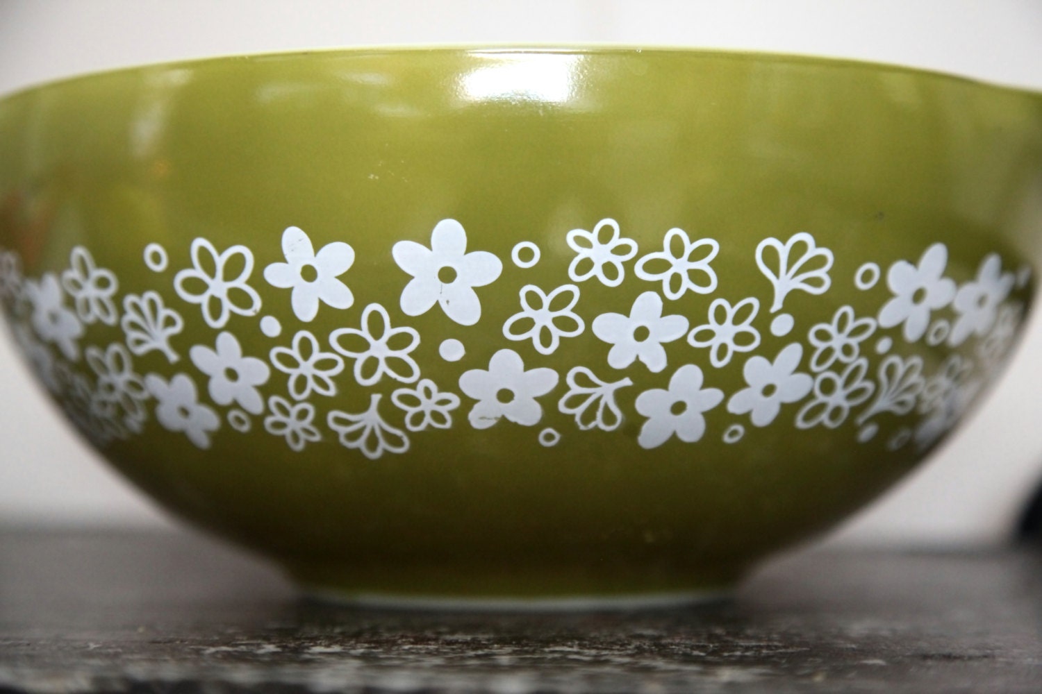 Vintage Spring Blossom Green - Crazy Daisy - Pyrex Mixing Bowl - fourVintage