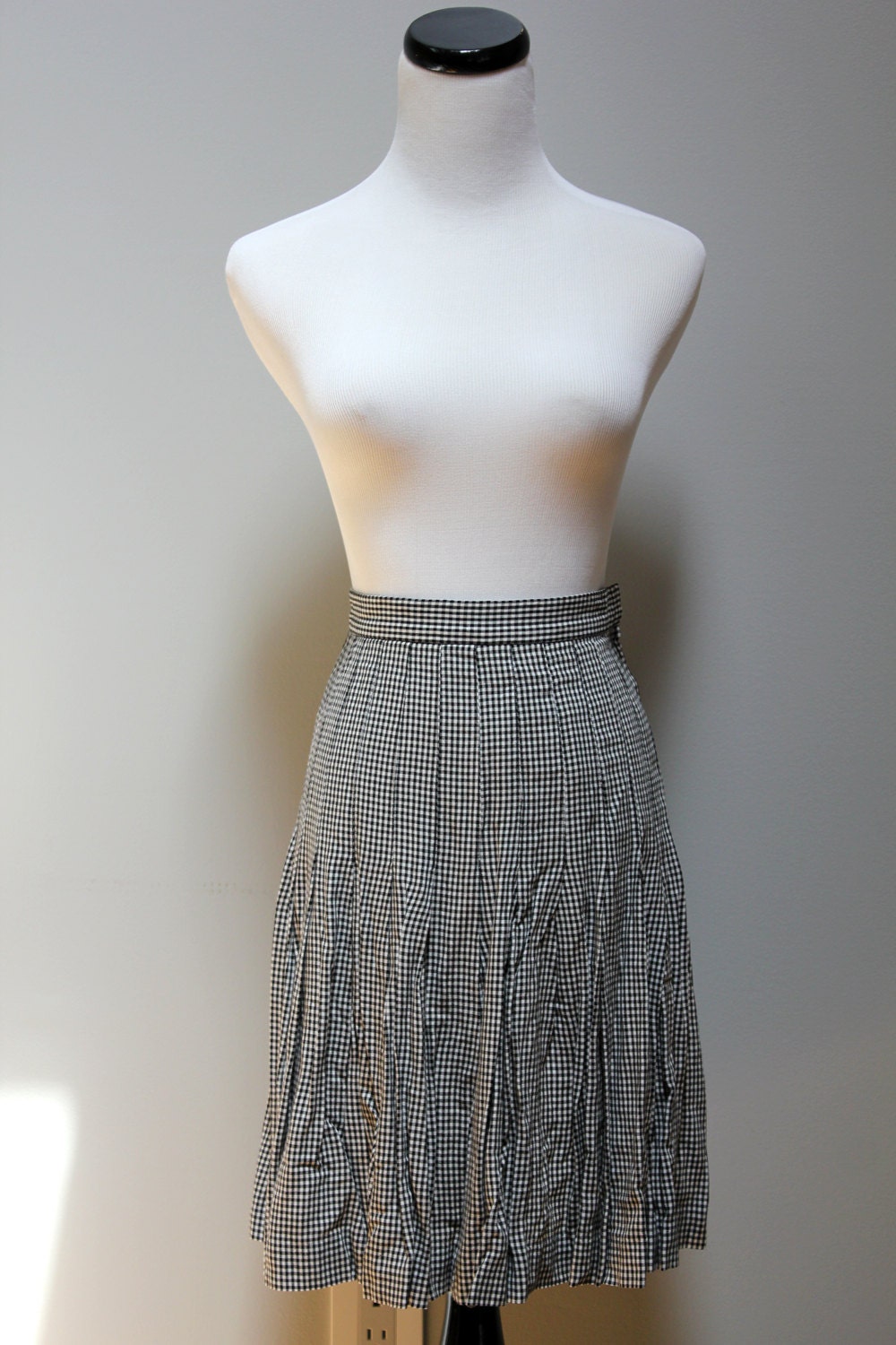 vintage 90s black and white plaid skirt // japanese school girl - RyanNicoleVintage