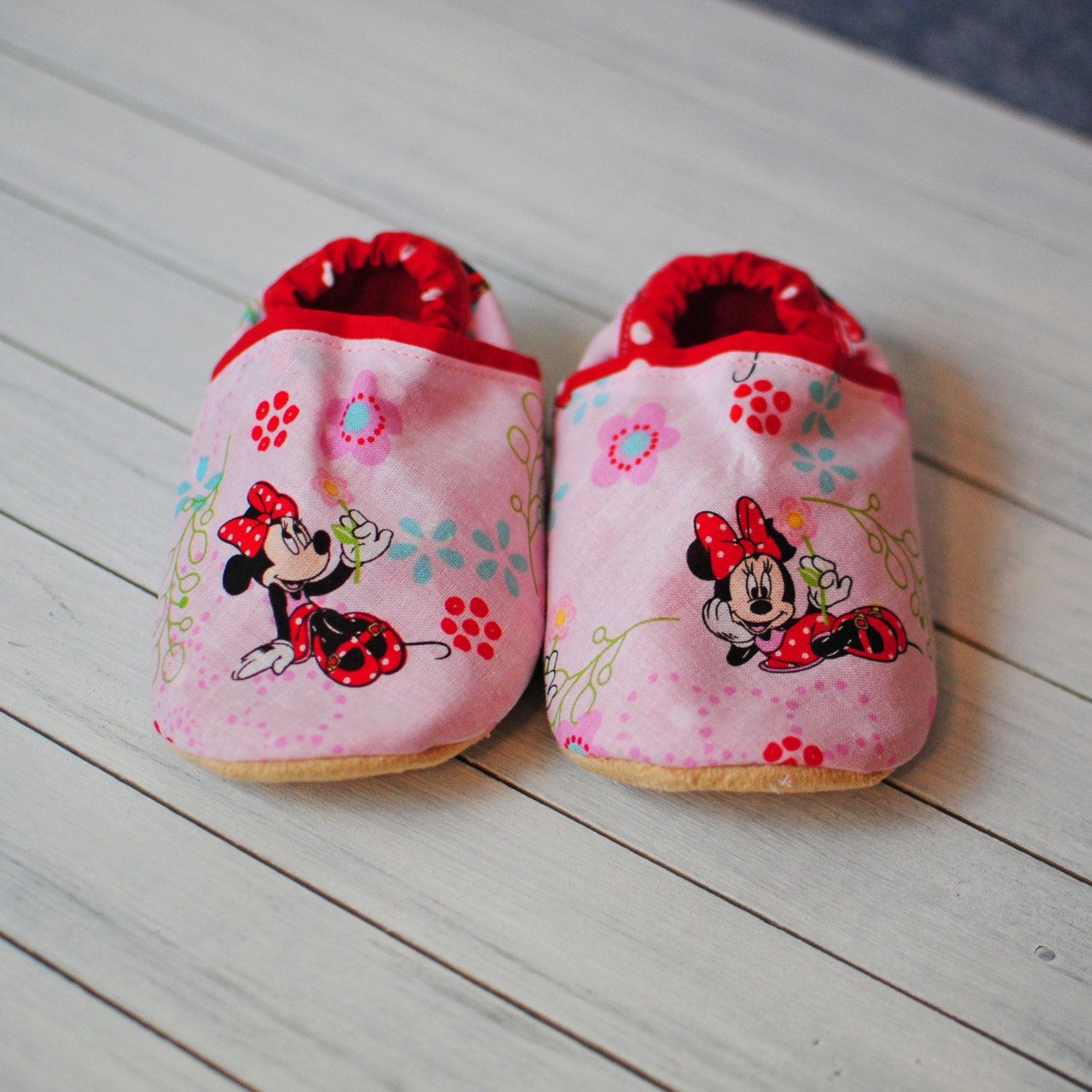 baby minnie mouse shoes minnie mouse baby shoes by quinnleesboutique on etsy baby minnie mouse shoes minnie mouse baby shoes by quinnleesboutique on etsy