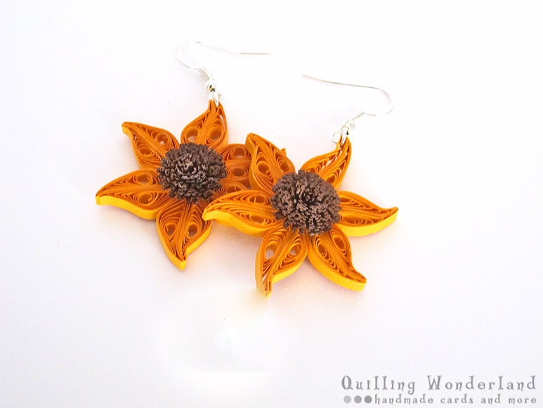 Sunflower Dangle floral quilling earrings floral motif, yellow brown, gift for her under 25 - QuillingWonderland