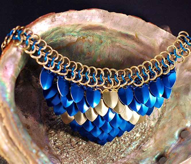 Blue & Gold Diamond Pattern Dragon Scale Maille Choker Necklace - anodized aluminum
