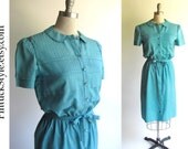 SALE Tucking Front / Vintage 70s Shirt Dress / Dusty Aqua Green Color / Retro Style 1970s Dress / 50's Style Dress / size 8 or 10 - pintuckstyle